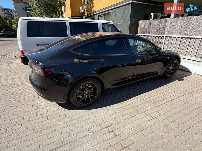 Седан Tesla Model 3 2018 в Киеве фото 9 Седан Tesla Model 3 2018 в Киеве