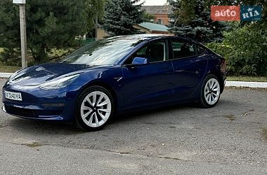Седан Tesla Model 3 2023 в Полтаві