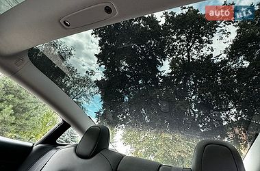 Седан Tesla Model 3 2023 в Полтаві