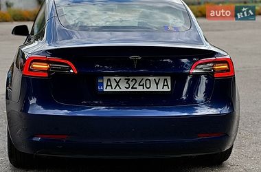 Седан Tesla Model 3 2023 в Полтаві