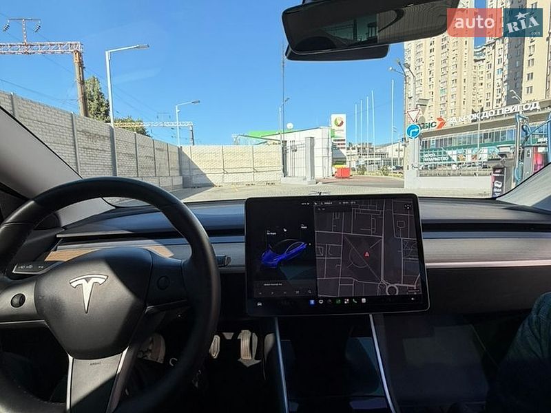 Седан Tesla Model 3 2019 в Одессе