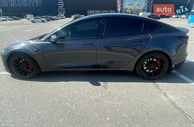 Седан Tesla Model 3 2024 в Киеве