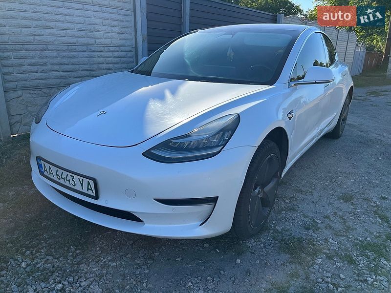 Седан Tesla Model 3 2018 в Полтаве