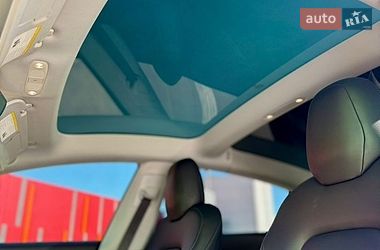 Седан Tesla Model 3 2018 в Киеве
