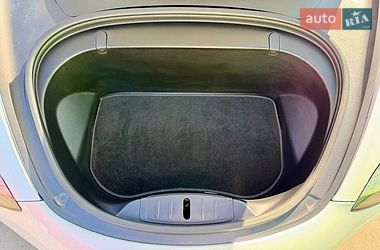 Седан Tesla Model 3 2018 в Киеве