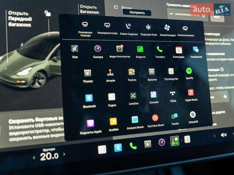 Седан Tesla Model 3 2021 в Львове