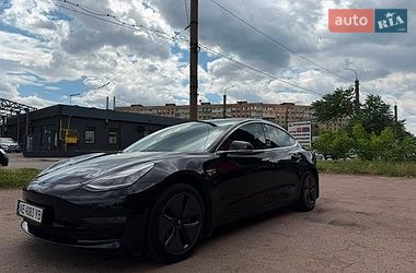 Седан Tesla Model 3 2019 в Кривом Роге