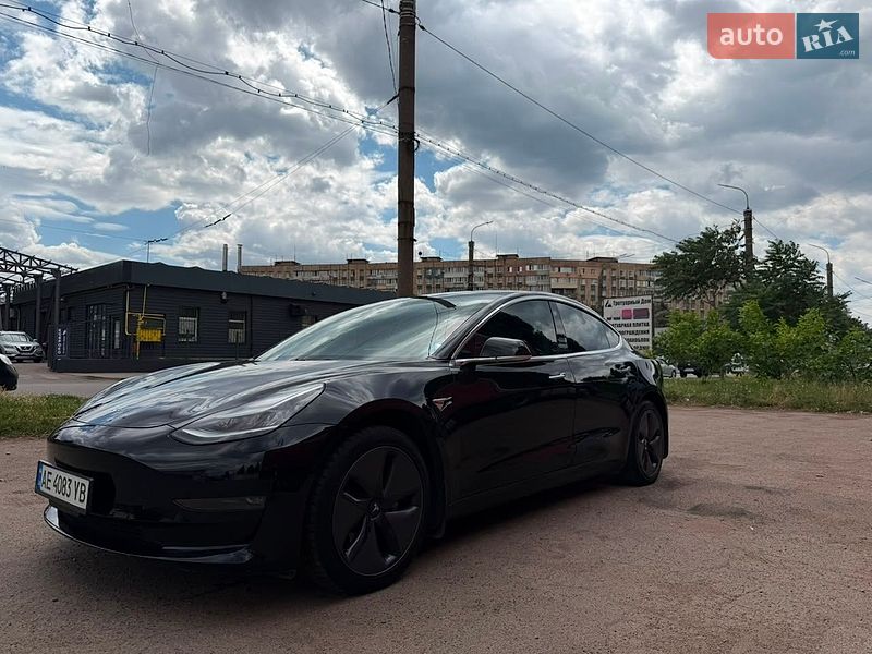 Седан Tesla Model 3 2019 в Кривом Роге