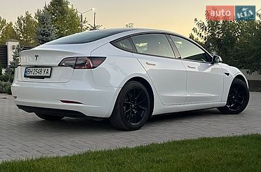 Седан Tesla Model 3 2021 в Одессе