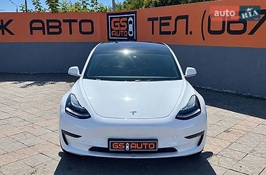 Седан Tesla Model 3 2018 в Харкові