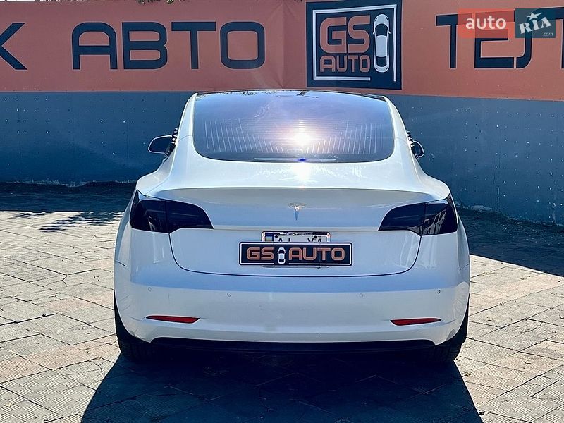 Седан Tesla Model 3 2018 в Харкові
