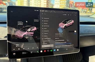 Седан Tesla Model 3 2021 в Киеве
