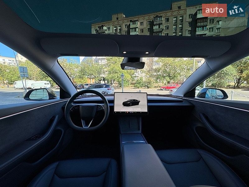 Седан Tesla Model 3 2025 в Одесі