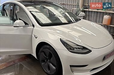 Седан Tesla Model 3 2019 в Луцке