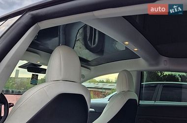 Седан Tesla Model 3 2021 в Яворове