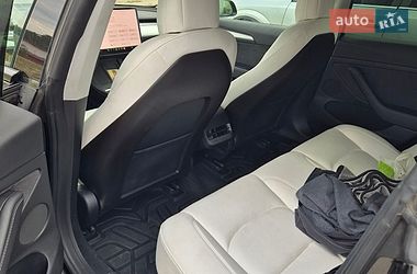 Седан Tesla Model 3 2021 в Яворове