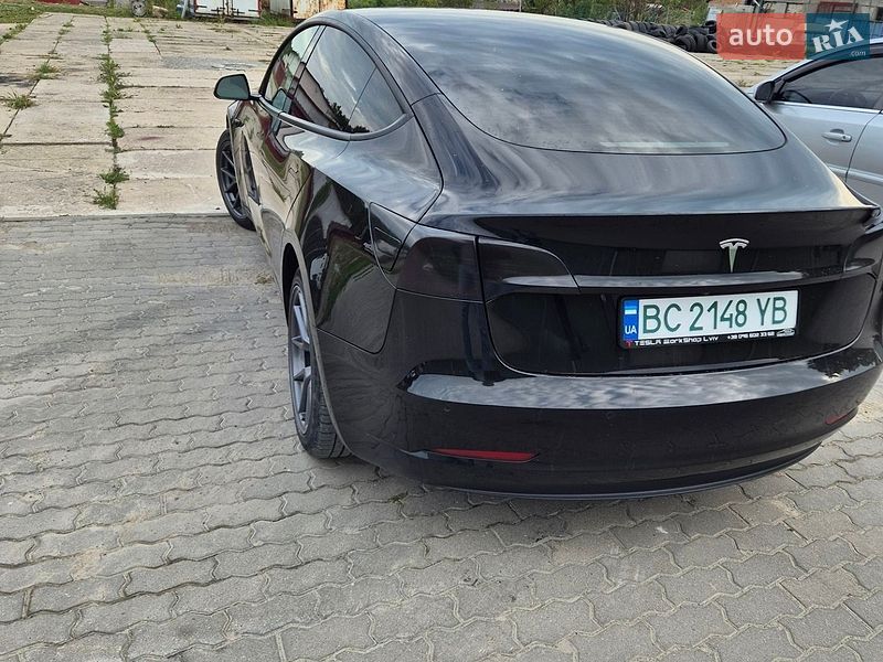 Седан Tesla Model 3 2021 в Яворове