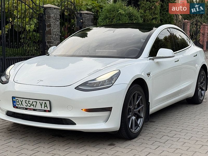 Tesla Model 3 2019