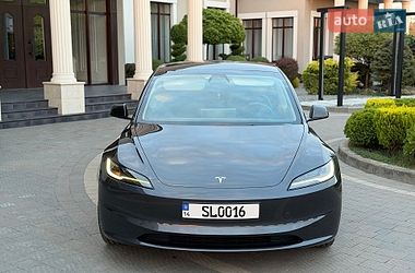 Седан Tesla Model 3 2024 в Стрые