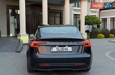 Седан Tesla Model 3 2024 в Стрые