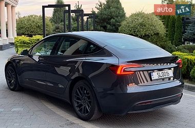 Седан Tesla Model 3 2024 в Стрые