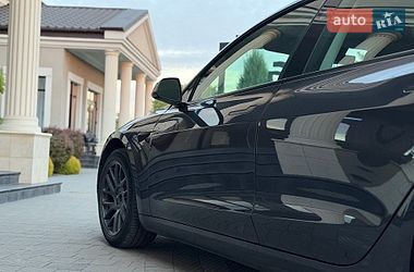 Седан Tesla Model 3 2024 в Стрые