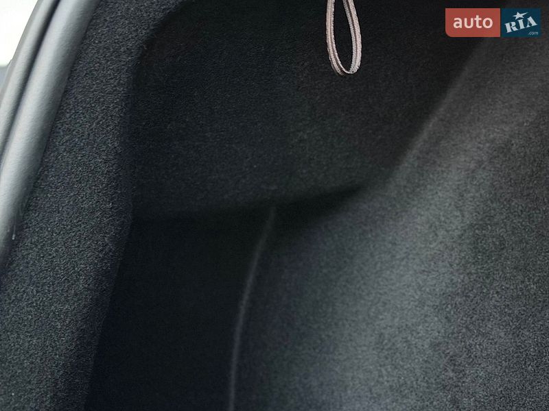 Седан Tesla Model 3 2024 в Стрые
