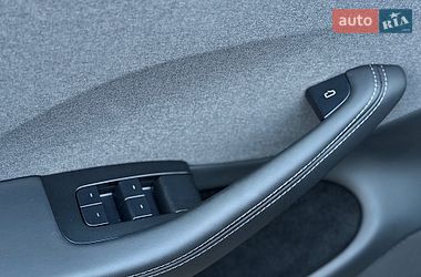 Седан Tesla Model 3 2024 в Стрые