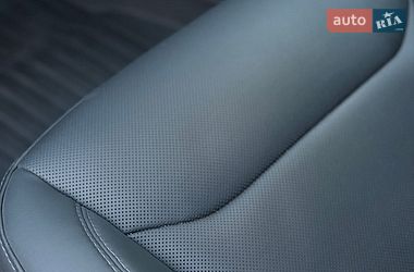 Седан Tesla Model 3 2024 в Стрые