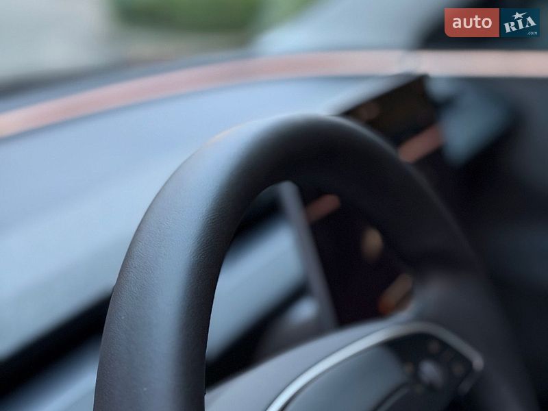 Седан Tesla Model 3 2024 в Стрые
