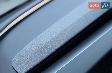 Седан Tesla Model 3 2024 в Стрые