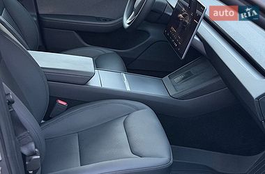 Седан Tesla Model 3 2024 в Стрые