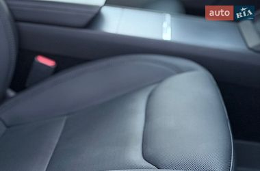 Седан Tesla Model 3 2024 в Стрые