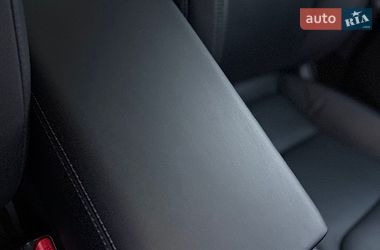 Седан Tesla Model 3 2024 в Стрые