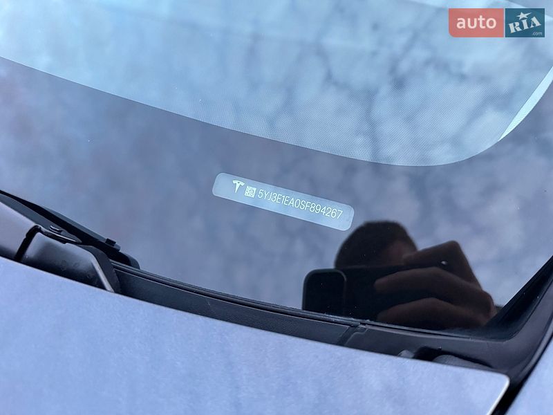 Седан Tesla Model 3 2024 в Стрые