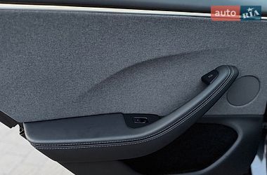 Седан Tesla Model 3 2024 в Стрые