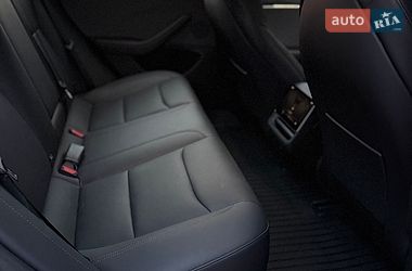 Седан Tesla Model 3 2024 в Стрые