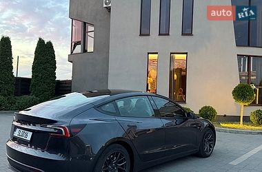 Седан Tesla Model 3 2024 в Стрые