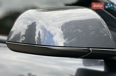 Седан Tesla Model 3 2025 в Самборе