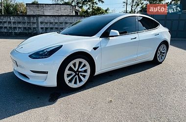 Седан Tesla Model 3 2021 в Покрові
