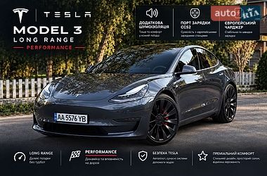 Седан Tesla Model 3 2022 в Києві