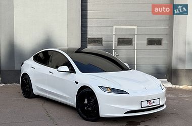 Седан Tesla Model 3 2024 в Киеве Седан Tesla Model 3 2024 в Киеве