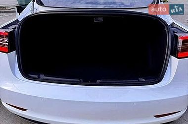 Седан Tesla Model 3 2019 в Львові фото 12 Седан Tesla Model 3 2019 в Львові
