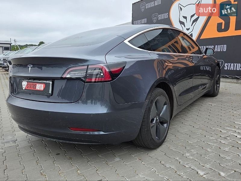 Седан Tesla Model 3 2019 в Хмельницком