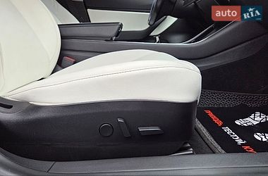 Седан Tesla Model 3 2019 в Хмельницком