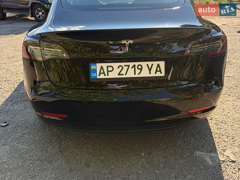 Седан Tesla Model 3 2022 в Запорожье