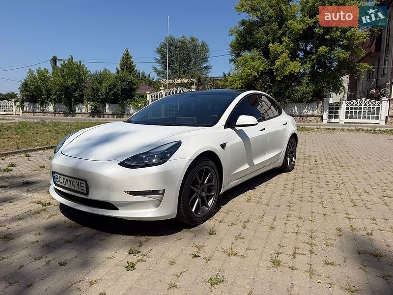 Седан Tesla Model 3 2021 в Черновцах фото 8 Седан Tesla Model 3 2021 в Черновцах