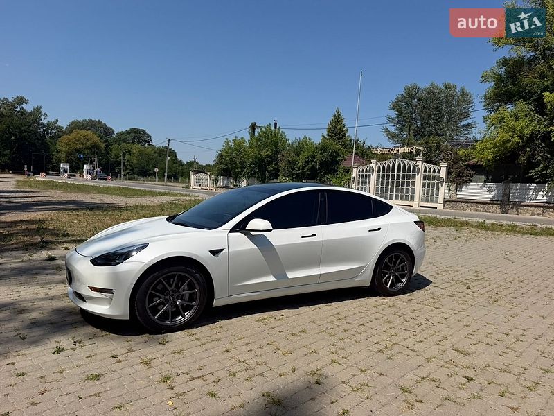 Седан Tesla Model 3 2021 в Черновцах фото 10 Седан Tesla Model 3 2021 в Черновцах