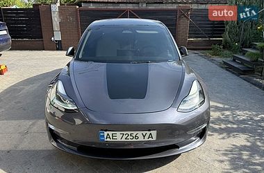 Седан Tesla Model 3 2023 в Днепре