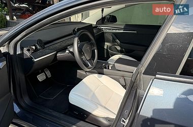 Седан Tesla Model 3 2023 в Днепре